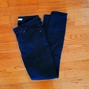 Black Levi's skinny jeans